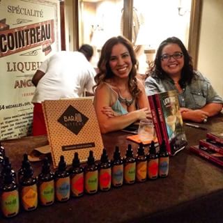  Look at these beauties! Hawking Bar40 bitters with @muybuenocooking #bar40bitters #talesofthecocktail #cocktails #cocktaildress #cocktailbitters 